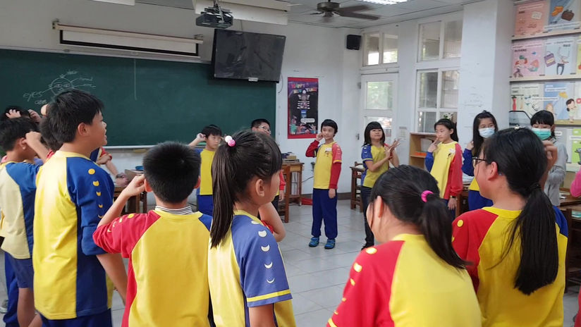 Warm up! Shake your body!